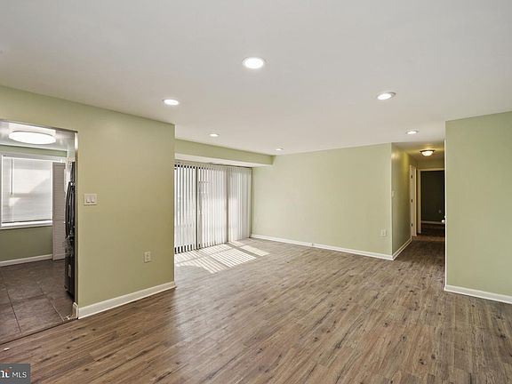 5th image of 7169 Cross St #0