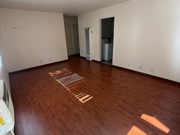 2nd image of 303 Ohio St #2