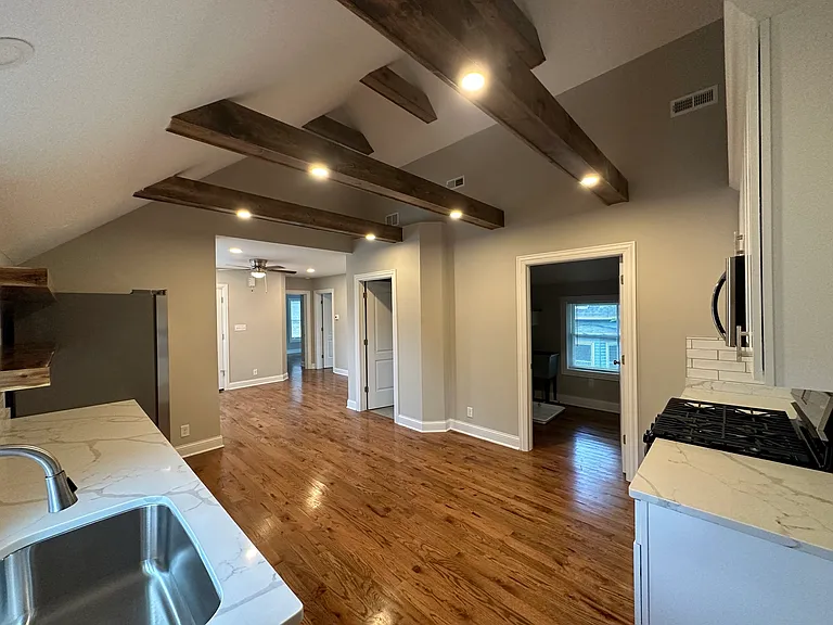 1111 Spring Streetunit #B — Photo 8