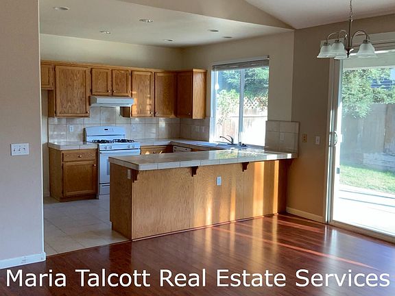 3rd image of 1790 Wawona St