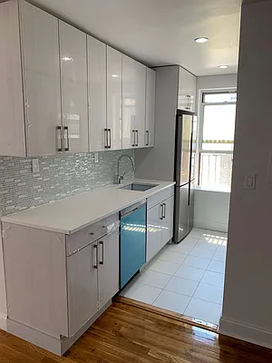 Rented by Compass | media 2