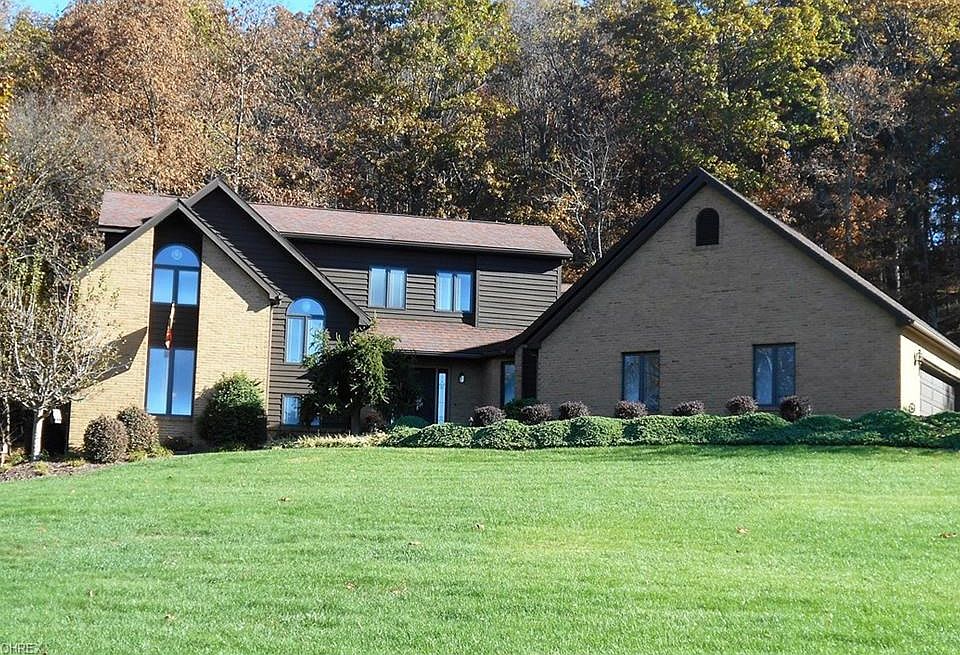 950 Cherry Tree Lane