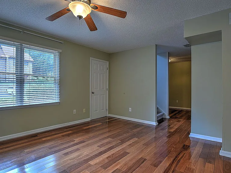 206 Windridge Colony — Photo 16