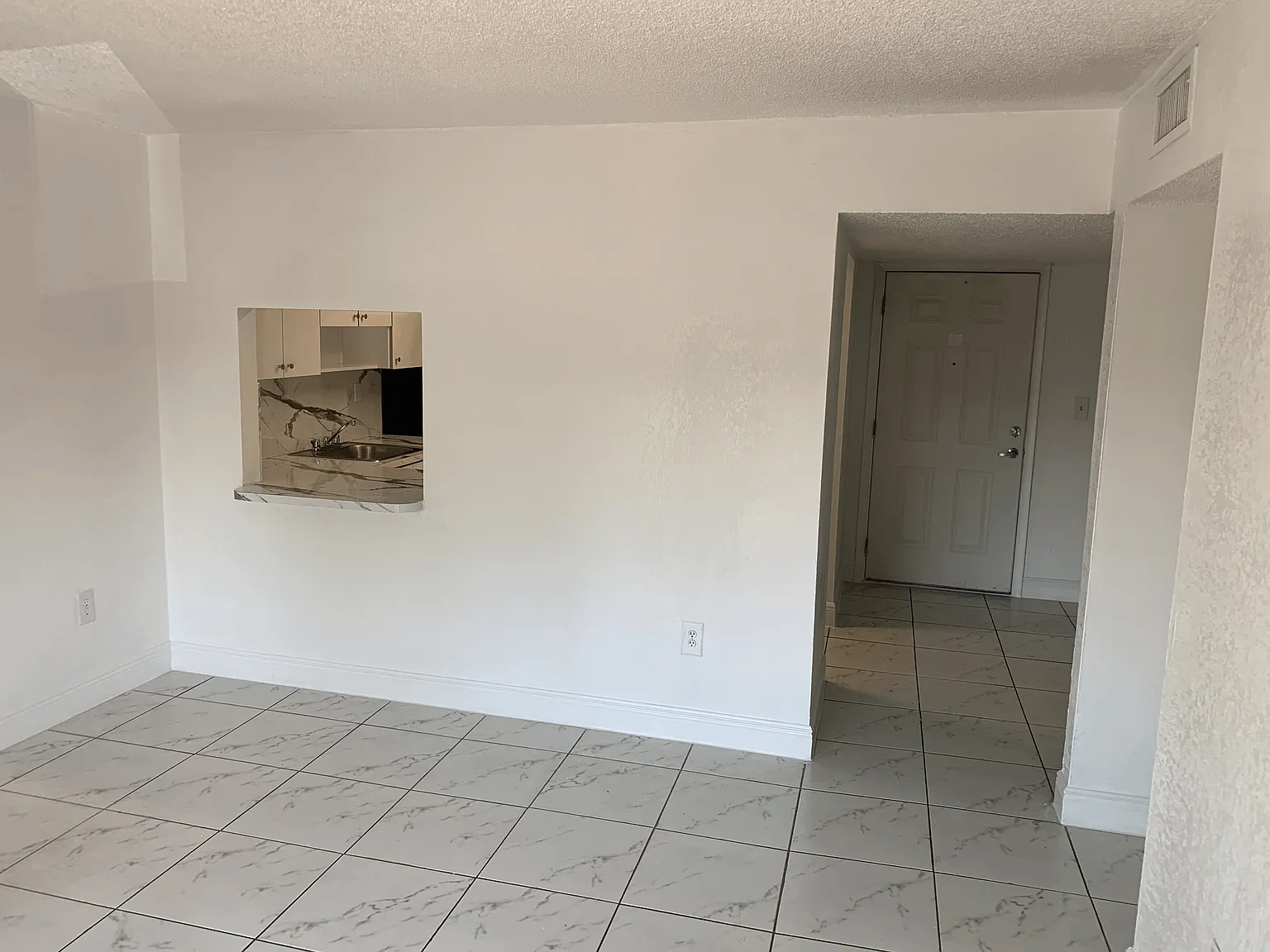 Westview Apartments — Photo 4