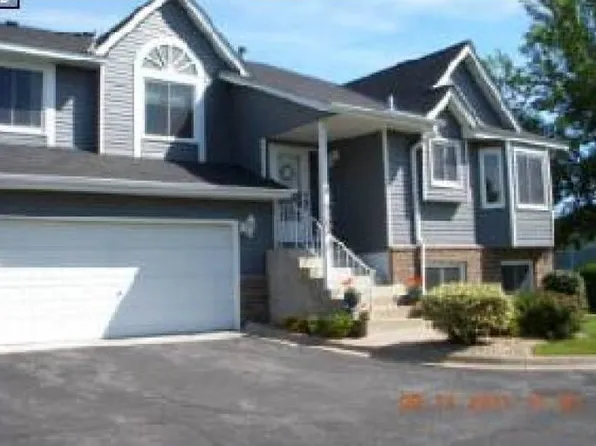 9303 Nantwick Ln N, Brooklyn Park, MN 55443