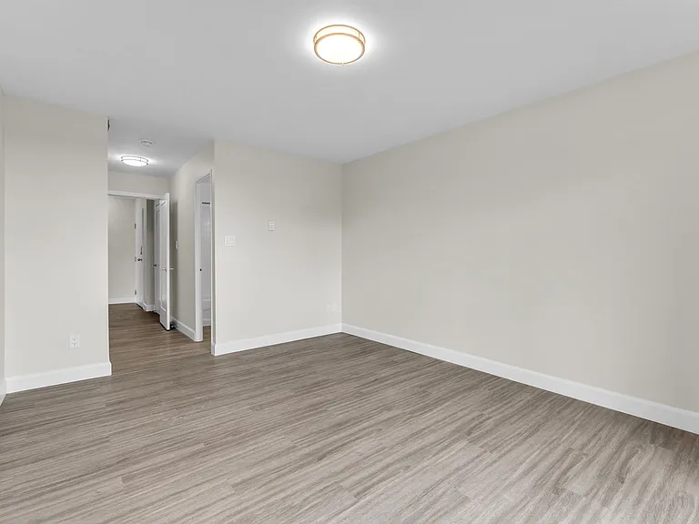 722 John Counter Blvd — Photo 15
