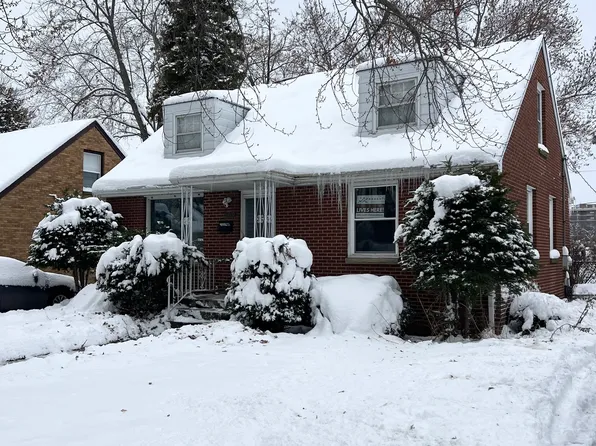 (undisclosed Address), Waukegan, IL 60085