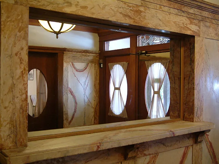 The Gentry Apartments — Photo 16