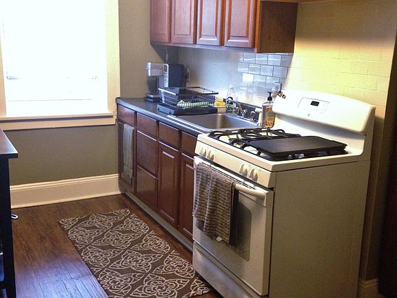 2nd image of 100 Mill St APT 1