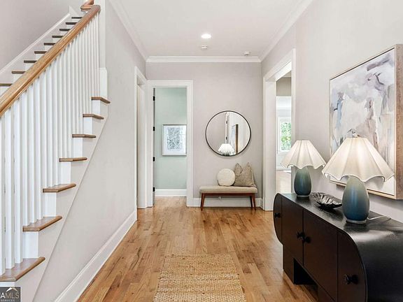 5th image of 35 McEvoy Ln
