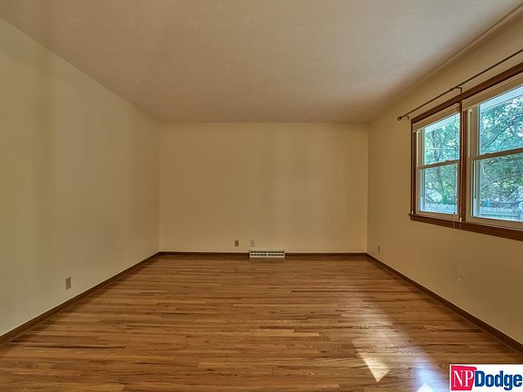 5th image of 13529 Kingswood Dr