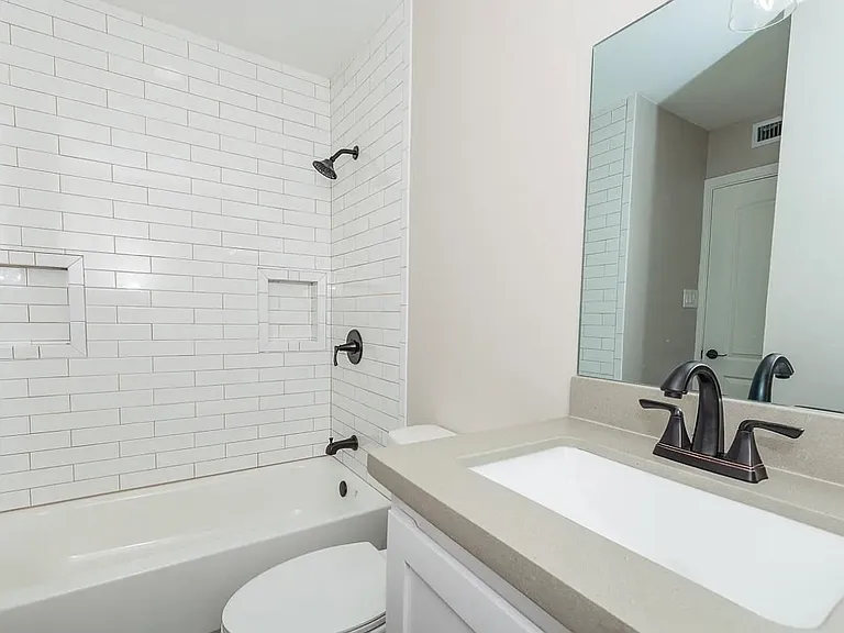 2677 S Beverly Ln — Photo 8