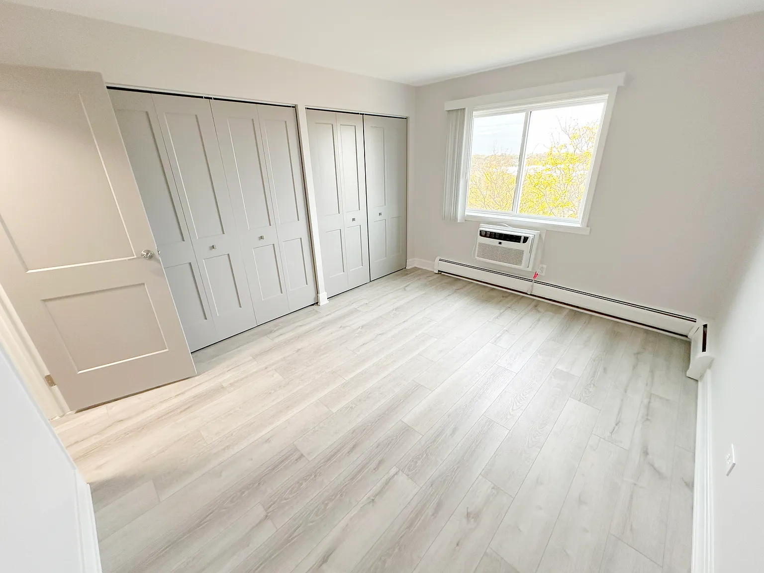 1 bed, 840 sqft, $1,680 — Photo 4