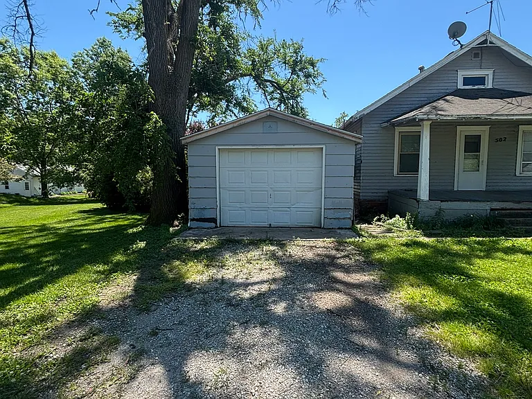 502 Church St — Photo 2