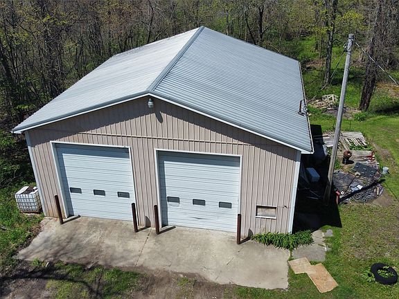 3rd image of 6449 Mercer Pike