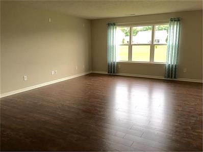 Great Room/Eat In Kitchen