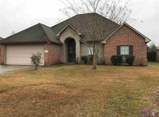 22450 Balmoral Dr, Denham Springs, LA 70726