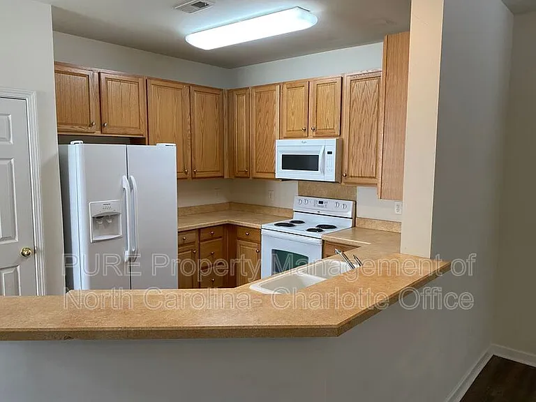 8622 Twined Creek Ln — Photo 7