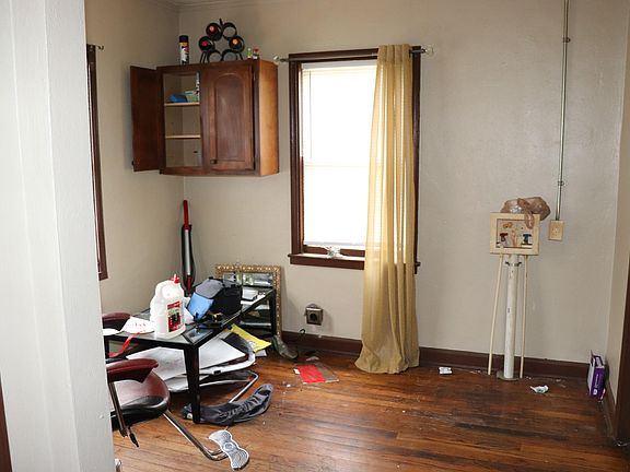 5th image of 3365 Buchanan Ave