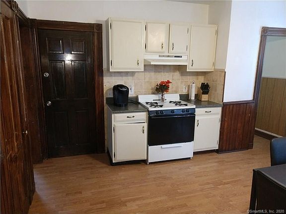 4th image of 71 Howard Ave Floor 2