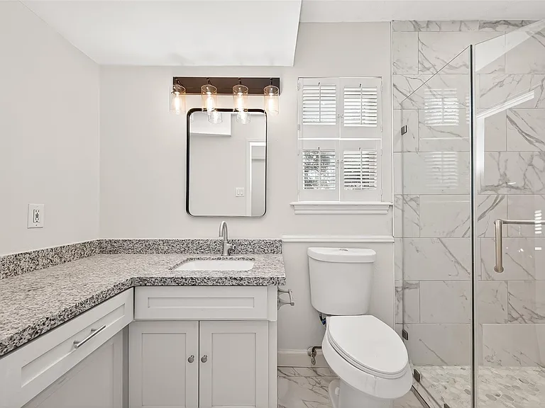10602 Longmont Dr — Photo 41