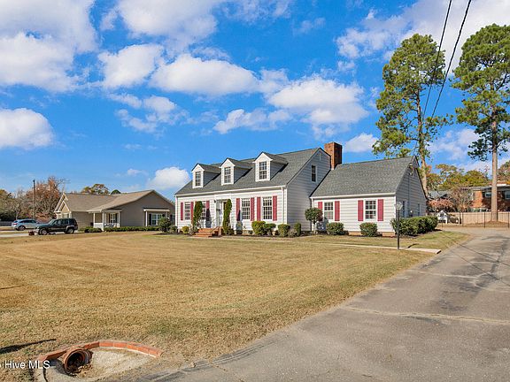 2nd image of 316 W Elwood Avenue