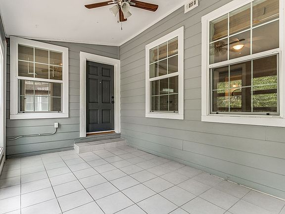 3rd image of 355 Redwood St