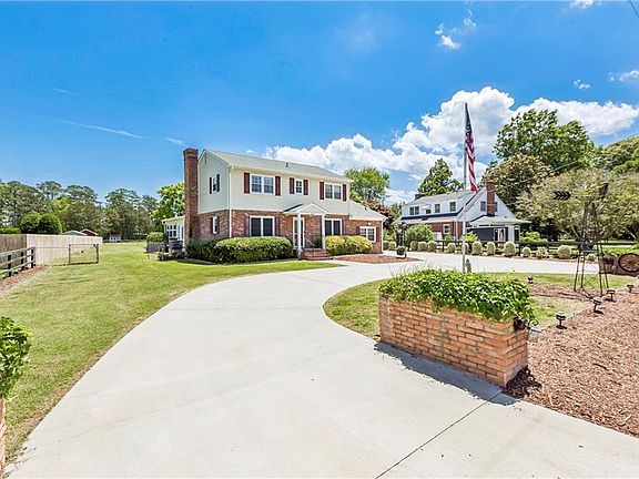 2nd image of 44 Rens Rd