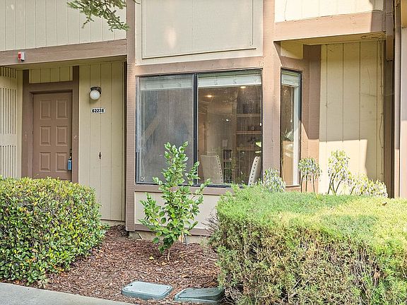 4th image of 6223 Joaquin Murieta Ave APT E