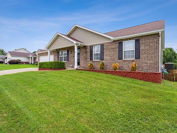 4th image of 120 Glen Forest Dr