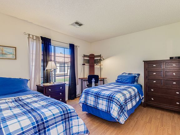 4th image of 1120 N Val Vista Dr Unit 122