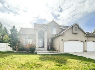 292 E Regent Hill Cir, Midvale, UT 84047