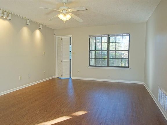 2nd image of 4545 Tradewinds Dr