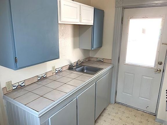4th image of 2540 S Espina St #3