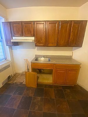 4th image of 580 E 17th St APT 2H