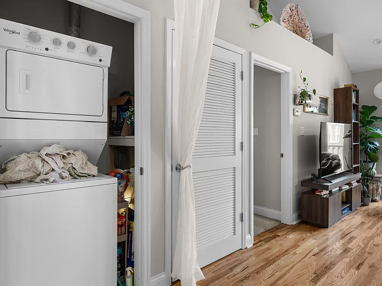7517 Oxford Dr #2C — Photo 13