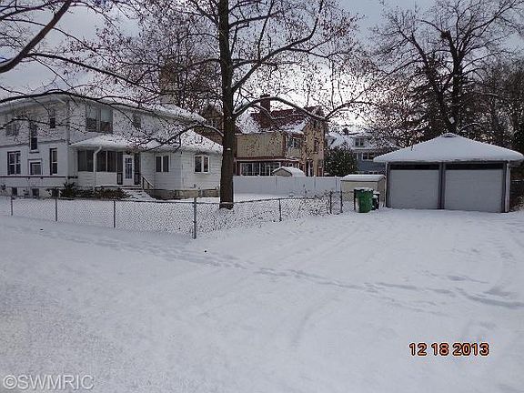 2nd image of 101 Orchard Pl