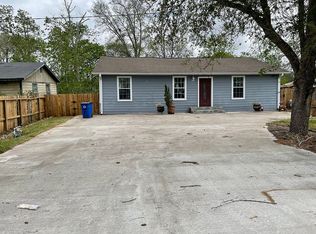 2315 4th St, Liverpool, TX 77577