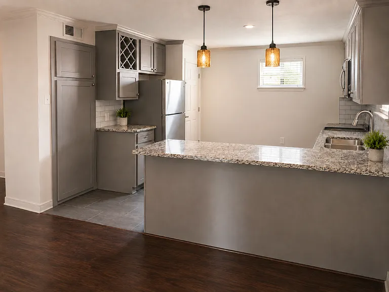 2211 Blodgett St #2 — Photo 6