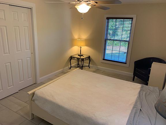 4th image of 4712 Pembrooke Ln