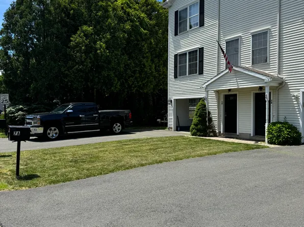 7 Gwen Rd #B, Meriden, CT 06451