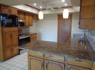 2116 Basking Ridge Trl, Edmond, OK 73013