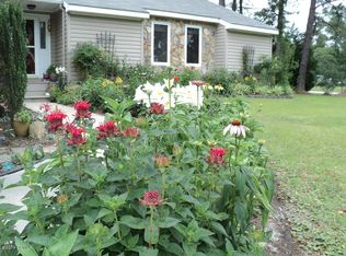 805 Barbour Rd, Morehead City, NC 28557