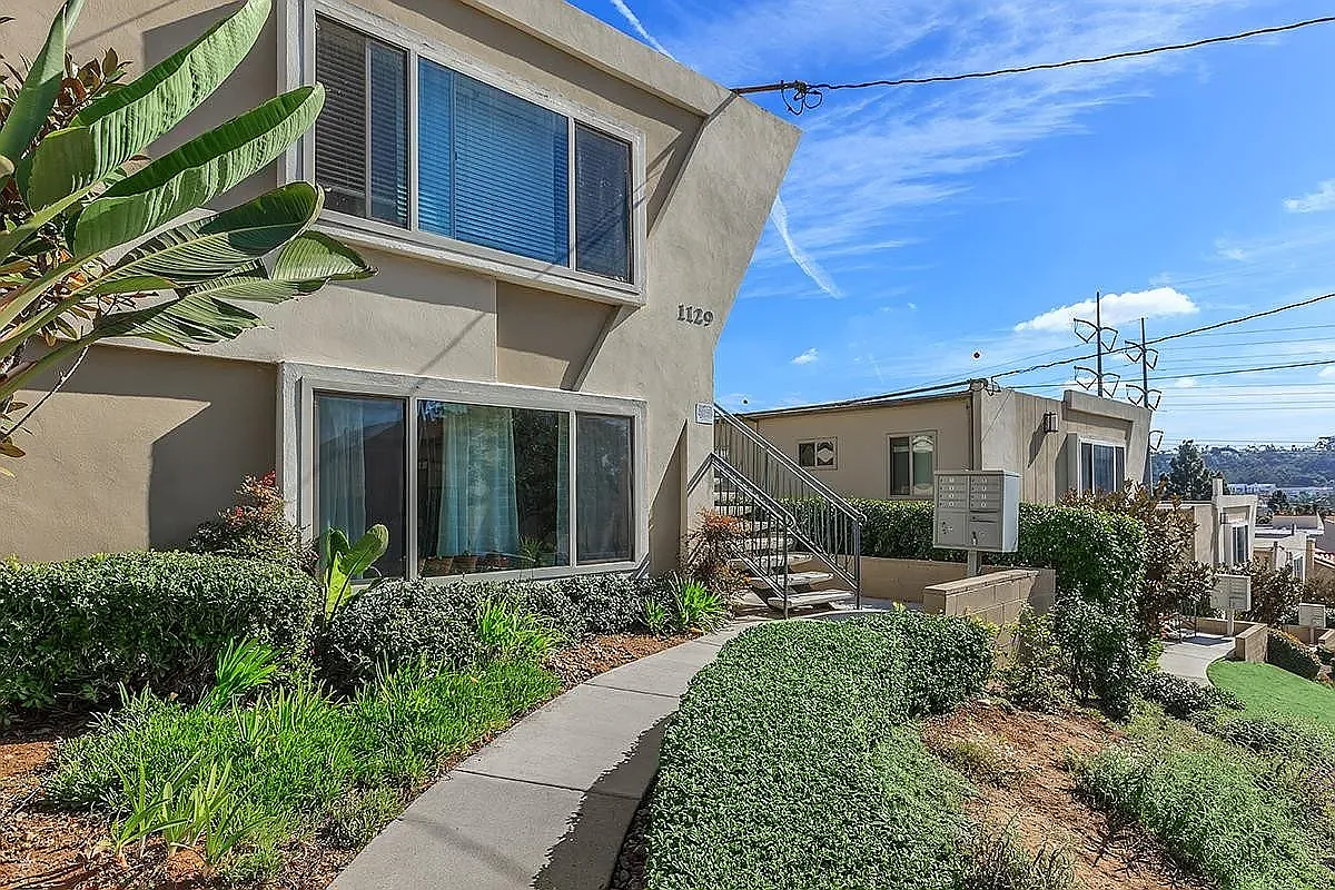 Fresno Terrace Apartments — Photo 1