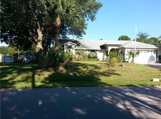 414 Banyan St, Sebastian, FL 32958