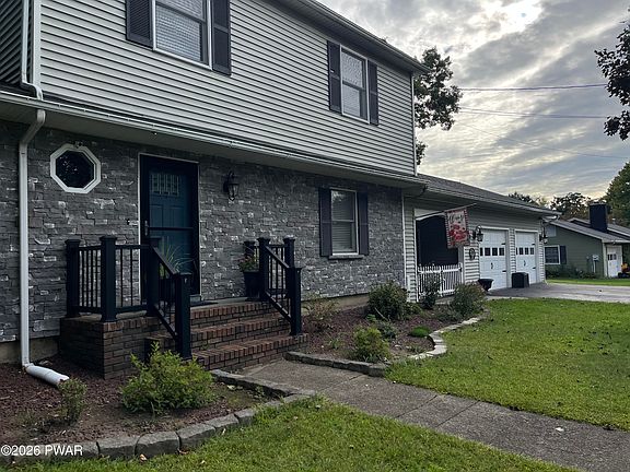 2nd image of 411 6th St