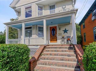 88 Van Zandt Ave, Newport, RI 02840