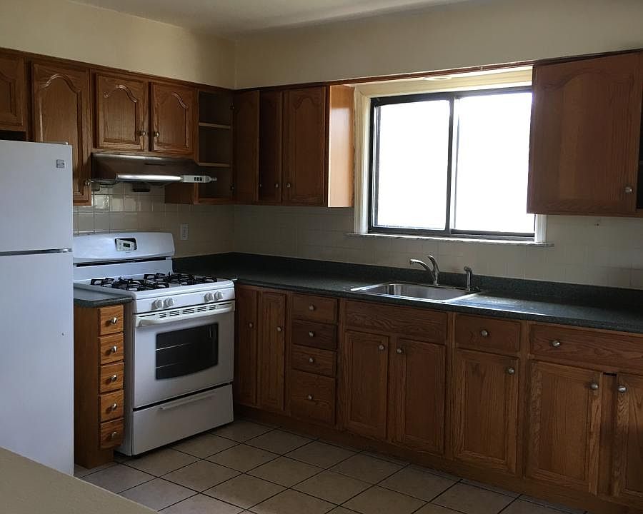 1st image of 20712 48th Ave #2