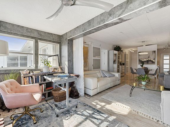 2nd image of 1118 Lake Terrace #212