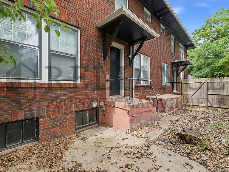 101 N Belmont Ave — Photo 9
